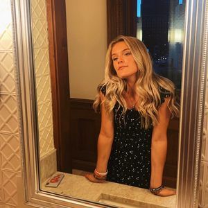 Meet your Posher, Abbie